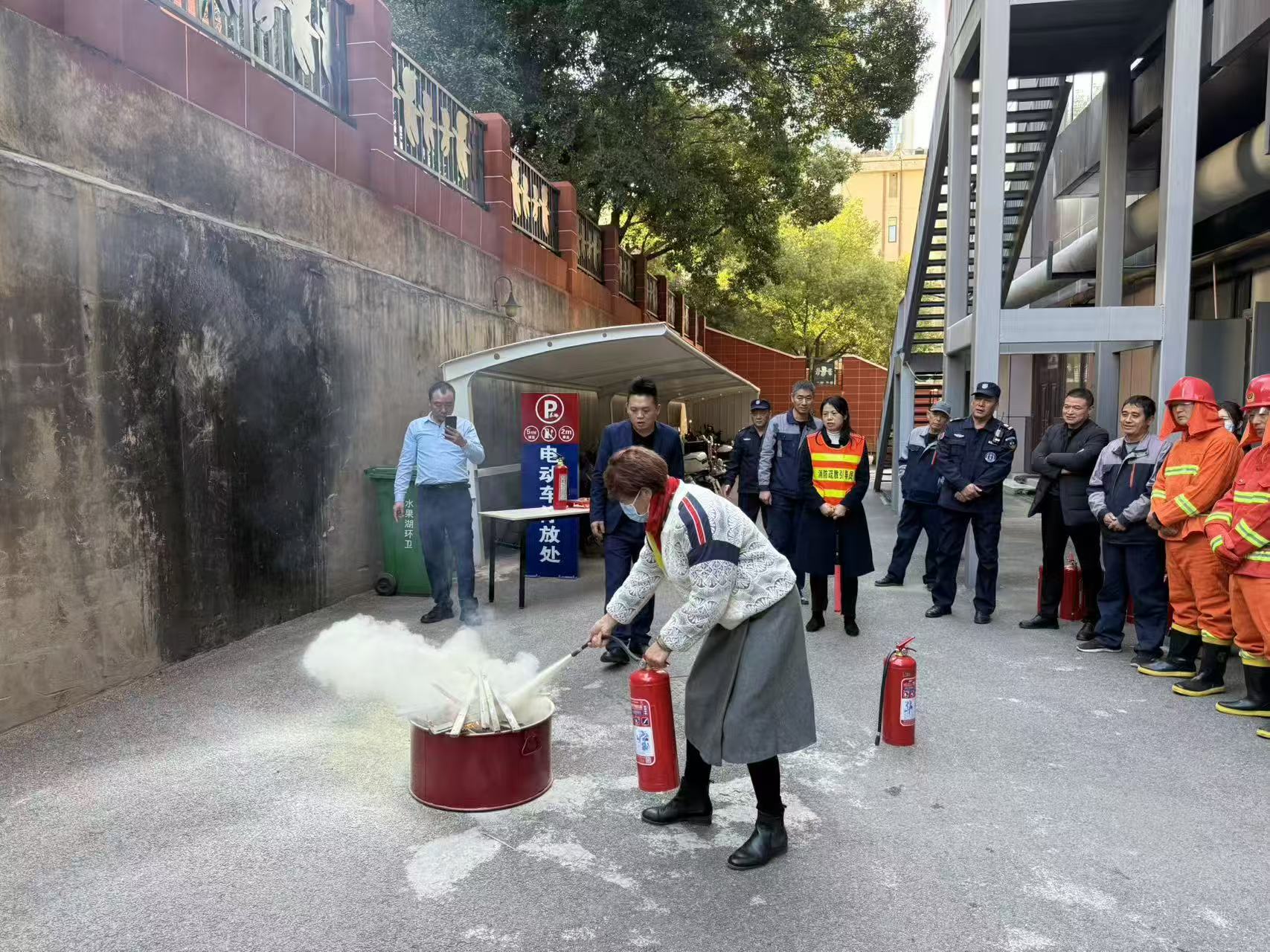 消防演练现场